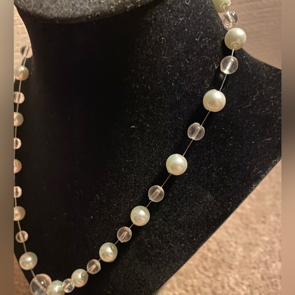 💍Handmade, floating bead style necklace, natural pearl, glass/crystal beads💍 - Picture 2 of 3